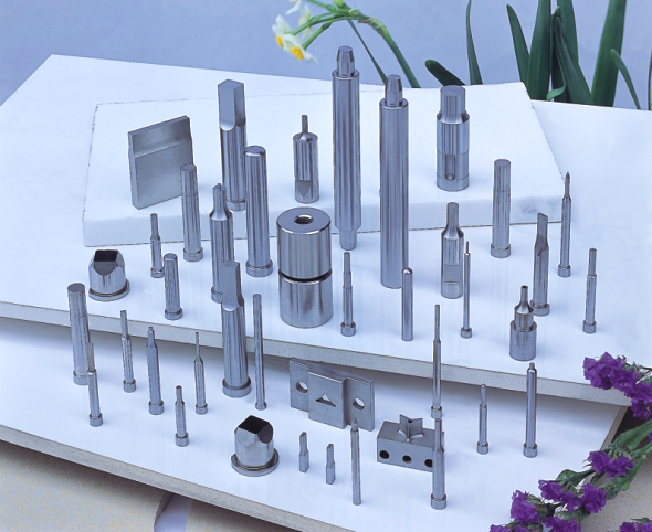 Mold steel prices fluctuate within ranges, and enterprises ensure on-time delivery via scientific production scheduling.