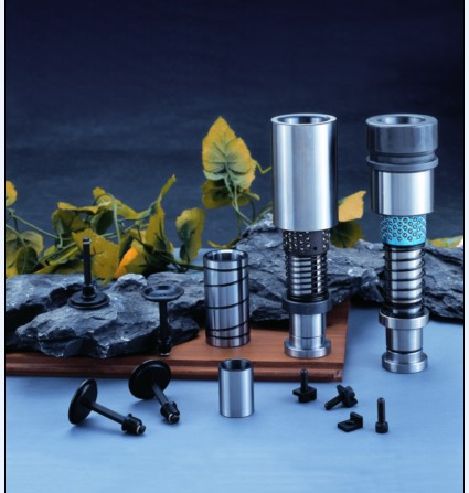 The booming new energy industry drives a sharp rise in demand for mold accessories.